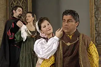 Момент из современной постановки оперы