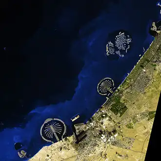 Искусственные архипелаги Острова Пальм и Мир