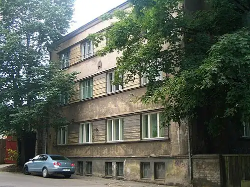 Дом 2А в 2009 году, построен в 1940 году