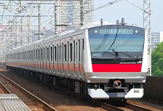 Электричка серии Е233 на линии Кэйё