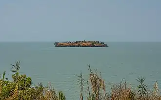 Вид на озеро Тана с северного берега около города Горгора в феврале 2018 года