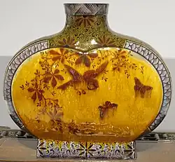 Ваза в подражание резьбы по нефриту. 1889. Каменная масса. Музей семьи Хай, Атланта, США