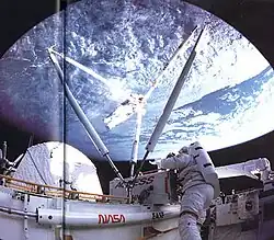 Работы в космосе — Росс и Спринг.