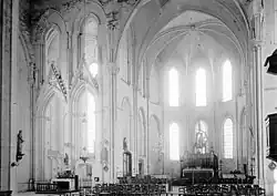 Интерьер церкви. Архивная фотография