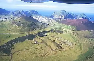 Вид с самолета на вулкан Эльдфедль