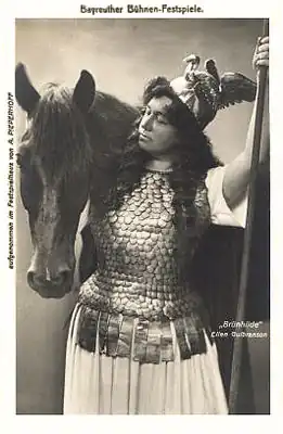 Эллен Гульбрансон в роли Брунгильды