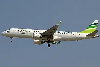 Embraer ERJ-190 в старой ливрее, январь 2013