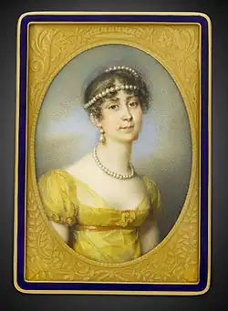 Табакерка с портретом императрицы Жозефины с ориганала Жана-Батиста Изабе на крышке. Золото, эмаль