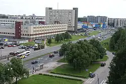 У пересечения с шоссе Революции