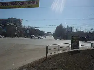 Ул. Энгельса (вид на юг от перекрёстка с ул. Труда).