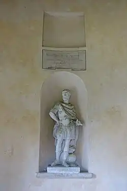 Статуя Эпаминонда