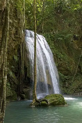 Третий каскад водопада Эраван