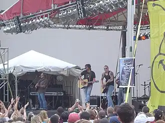 Eric Church и его группа (2007)