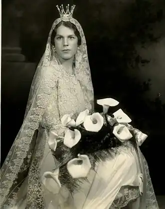 Эстель в день свадьбы