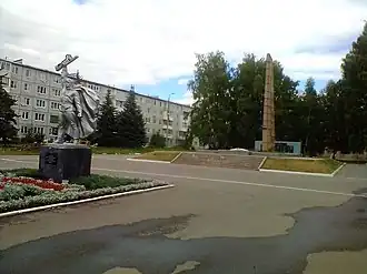 Вечный огонь, площадь имени 50-летия Победы