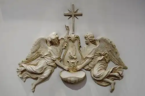 Рельеф в Красном костёле, Минск