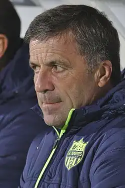 Лоик Амисс в качестве ассистента главного тренера «Нанта», 2015 год