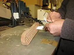 Изготовление одёжной щётки