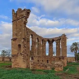 Руины церкви Святого Георгия латинян. 2017 год