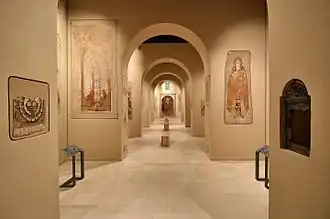 Интерьер галереи