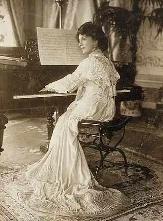 Фехиме-султан в 1912 году