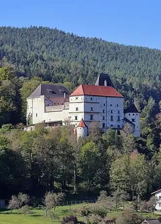 Вид замка с северной стороны