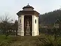 Часовня со статуей	 святого Яна Непомуцена