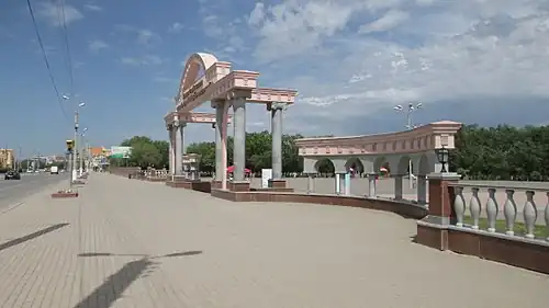 Центральный вход