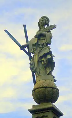 Статуя в Барселоне.