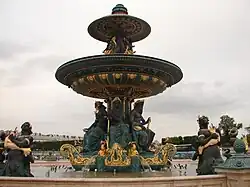 Один из фонтанов Площади Согласия