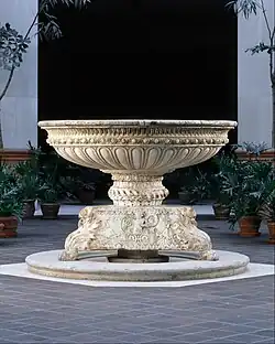 Фонтан с гербом Якопо Пацци. Флоренция. Ок. 1470