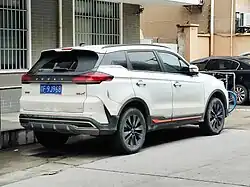 Geely Boyue X сзади