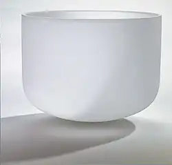 Современная поющая чаша из кварца