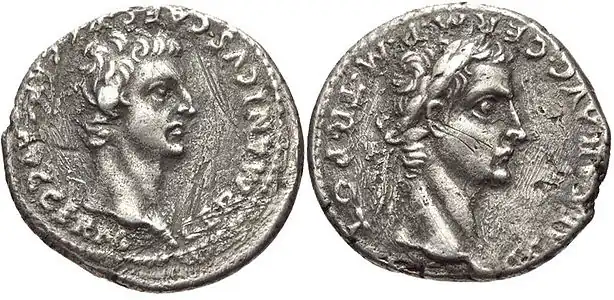 Серебряный денарий с портретами Германика и Калигулы в лавровом венке, 37-38 годы