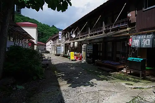 Вход в онсен