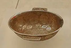 Винная чаша эпохи Тан из позолоченного серебра с цветочным орнаментом, найденная при раскопках 1970 года в Сиане