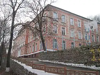 Гимназия им. Владимира Гнатюка в Бучаче