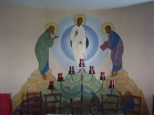 Алтарная роспись на сюжет Преображения в храме «Христианской России» в Сериате