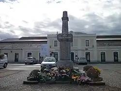 Монумент павшим