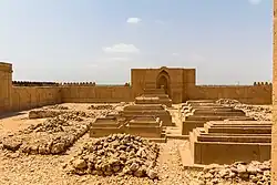 Гробница Мубарак Хана 1490 года — одно из старейших сохранившихся надгробий на Макли