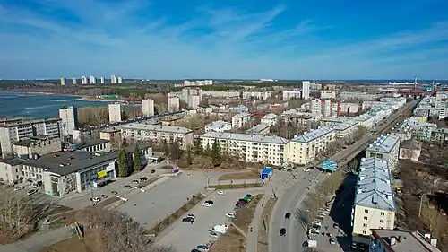 Вид с высоты, справа ДК «Химмаш»