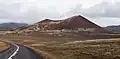 Один из кратеров вулканической системы Льоусюфьёдль неподалёку от Грюндар-фьорда