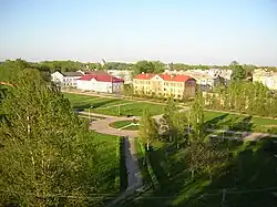 Вид на Набережную реки Гзень. На заднем плане — Зверин-Покровский монастырь