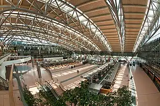 Зал вылета аэропорта «Гамбург»