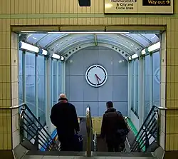 Лестница на платформу