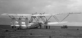 Октябрь 1931. G-AAUD Hanno готов к взлёту.