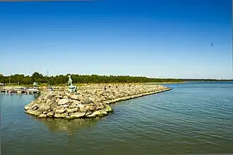 Скульптура «На ветру»