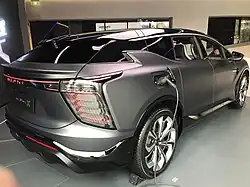 HiPhi X на зарядке