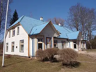 Школьное здание в Химмасте, 2015 год