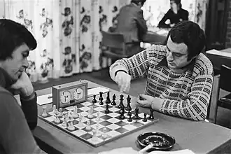 Гвюдмюндюр Сигурьоунссон - Геннадий Сосонко (1977)